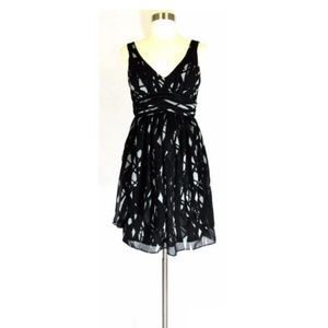 BCBGeneration Dress Chiffon Black Gray Sz 6